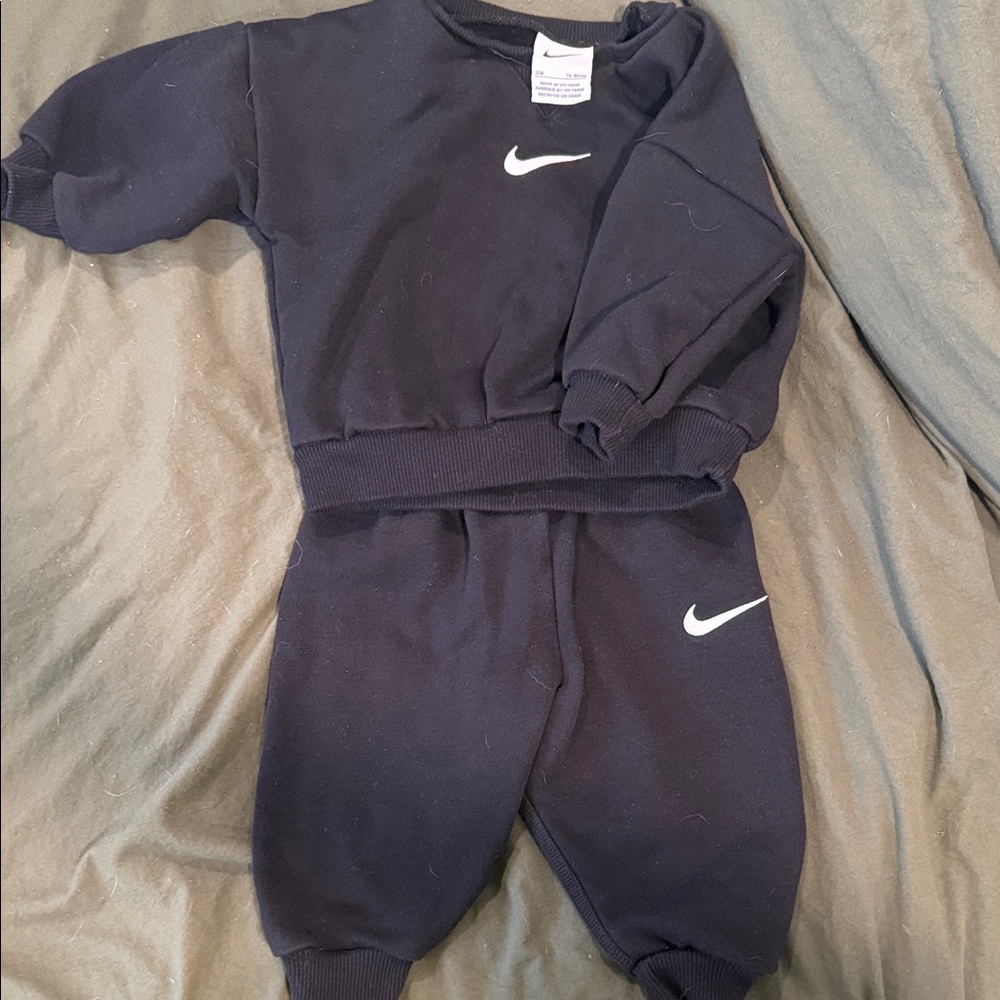 Nike black  Infant Tracksuit